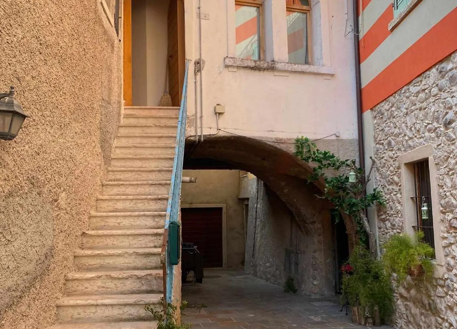 Dimora Belvedere - Rustico, Vista Lago, Wifi Costermano